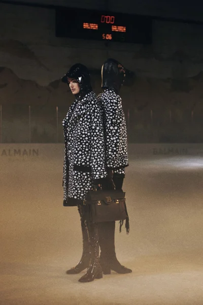 Look 30